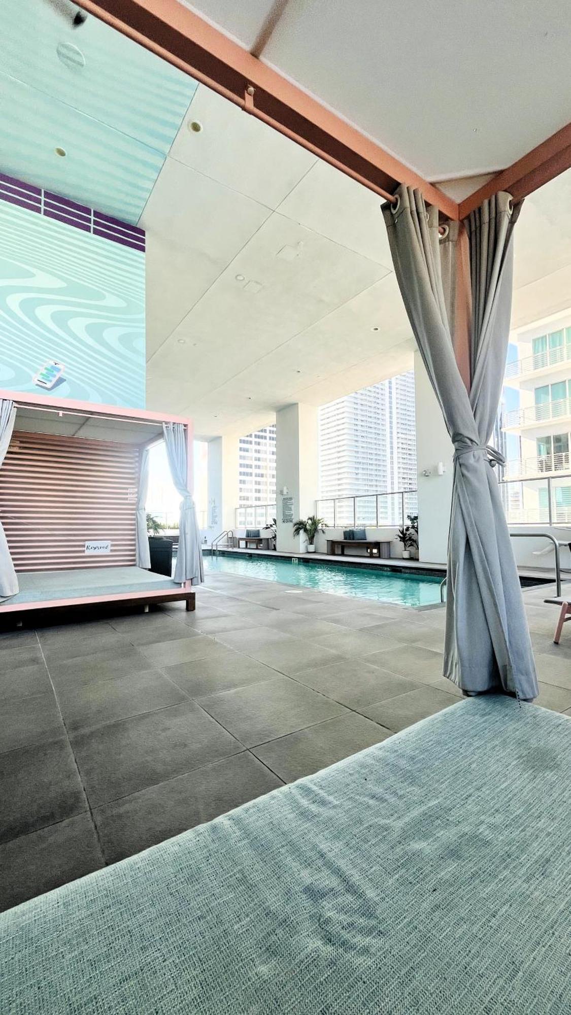 Апартаменти Heart Of Downtown Miami Studio Pool & Gym Екстер'єр фото